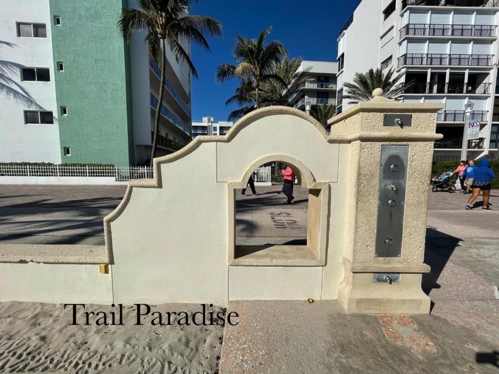 Costa Hollywood Steps To Beach Luaran gambar